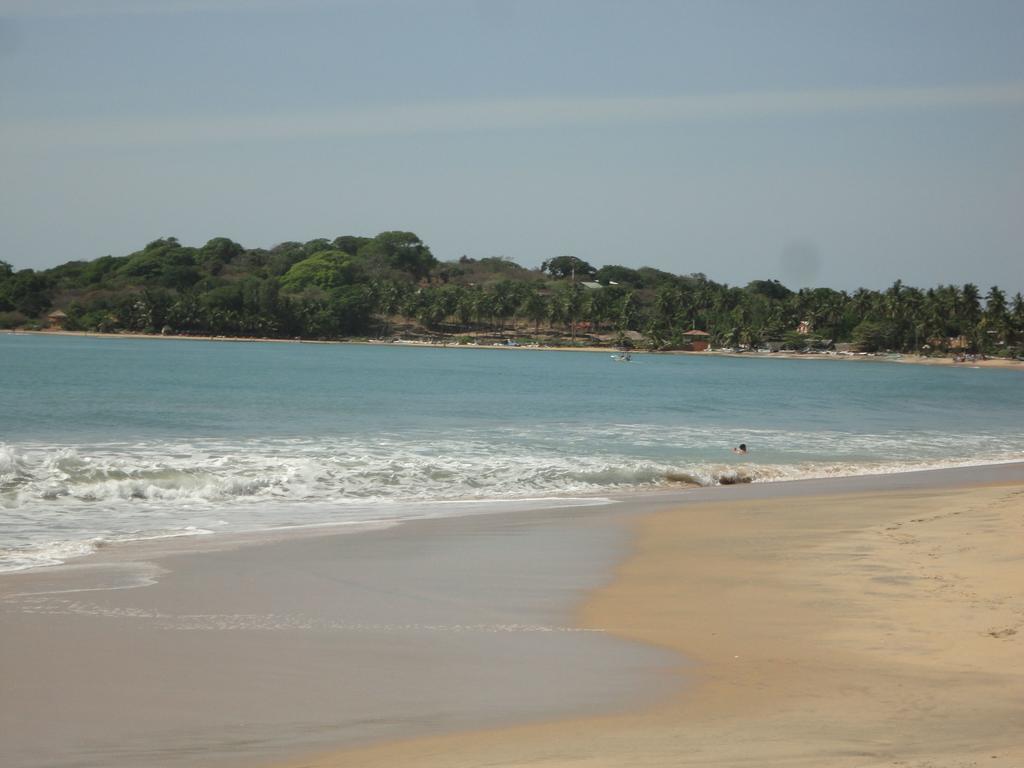 Yoho Hotel Arugambay Beach Inn Arugam Bay Exterior foto